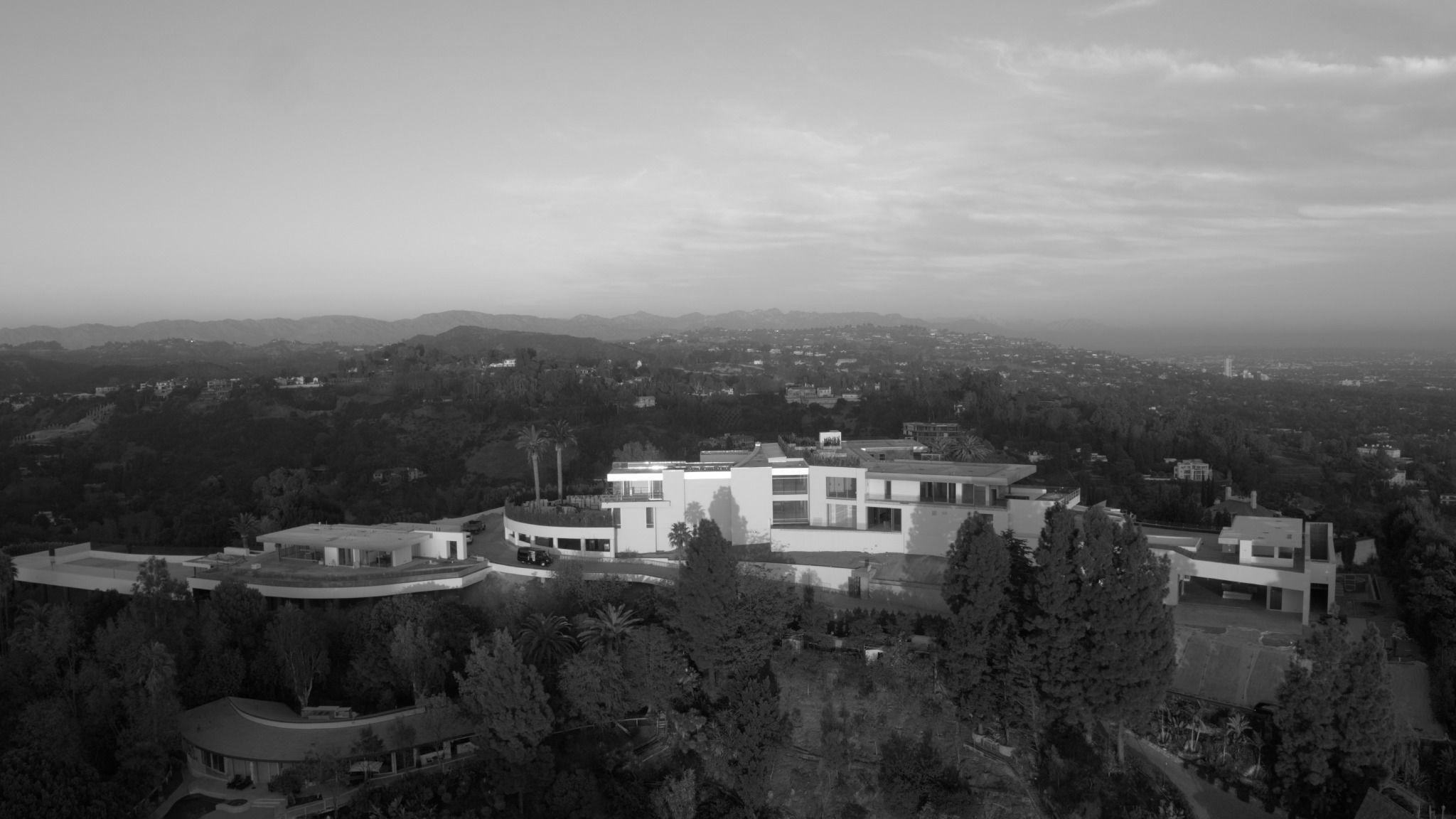 The One, Bel Air &mdash; $141 million US auction record. Campaign by The SOCIETY Group.